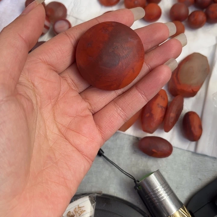 南红玛瑙珠子未镶嵌周