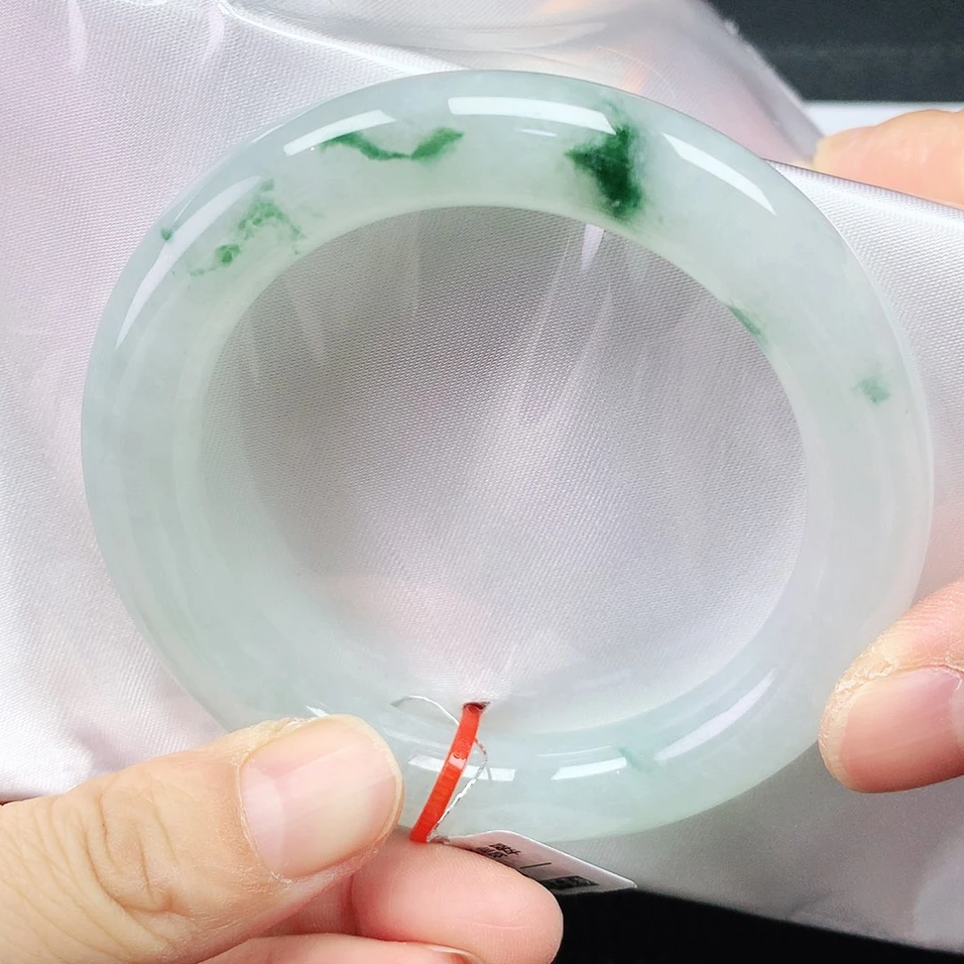 翡翠手镯未镶嵌54胖