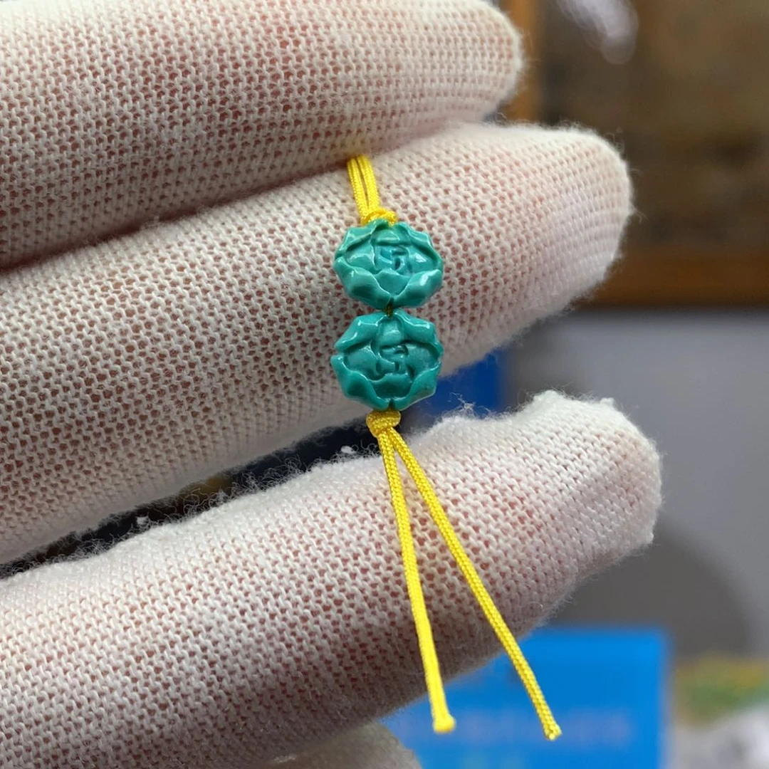 绿松石未镶嵌挂件