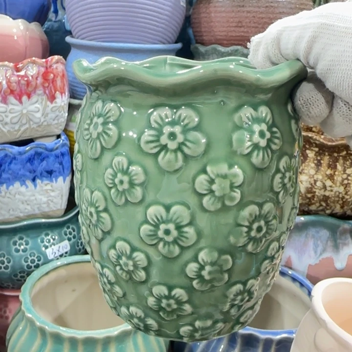 凑9块包邮，有孔，陶瓷花盆