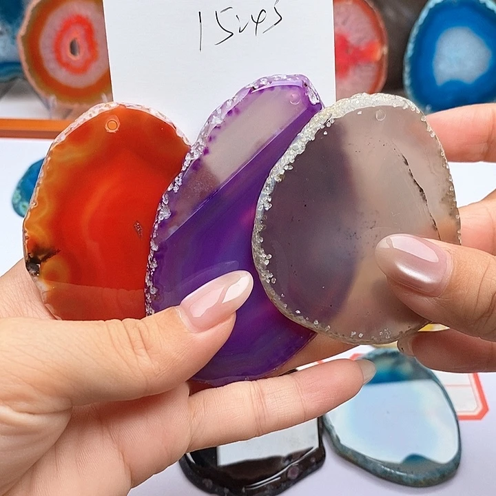 浩***歌玛瑙/玉髓合金颈饰