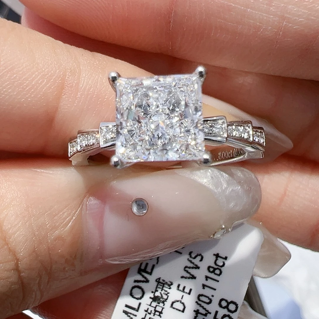 实验室培育钻石18K金镶嵌1.8