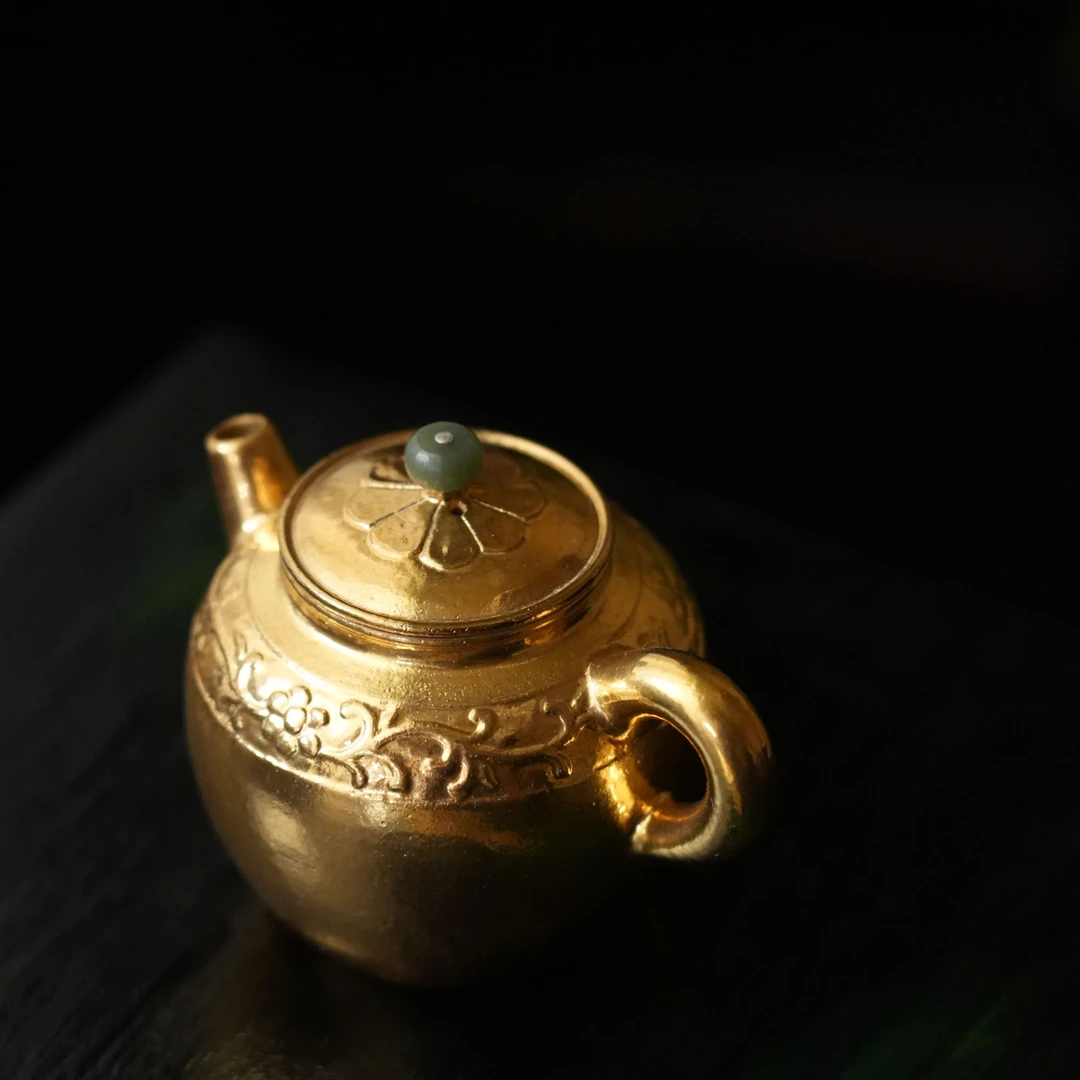 【雲梦】雲由山坊唐草纹金彩壶120ml