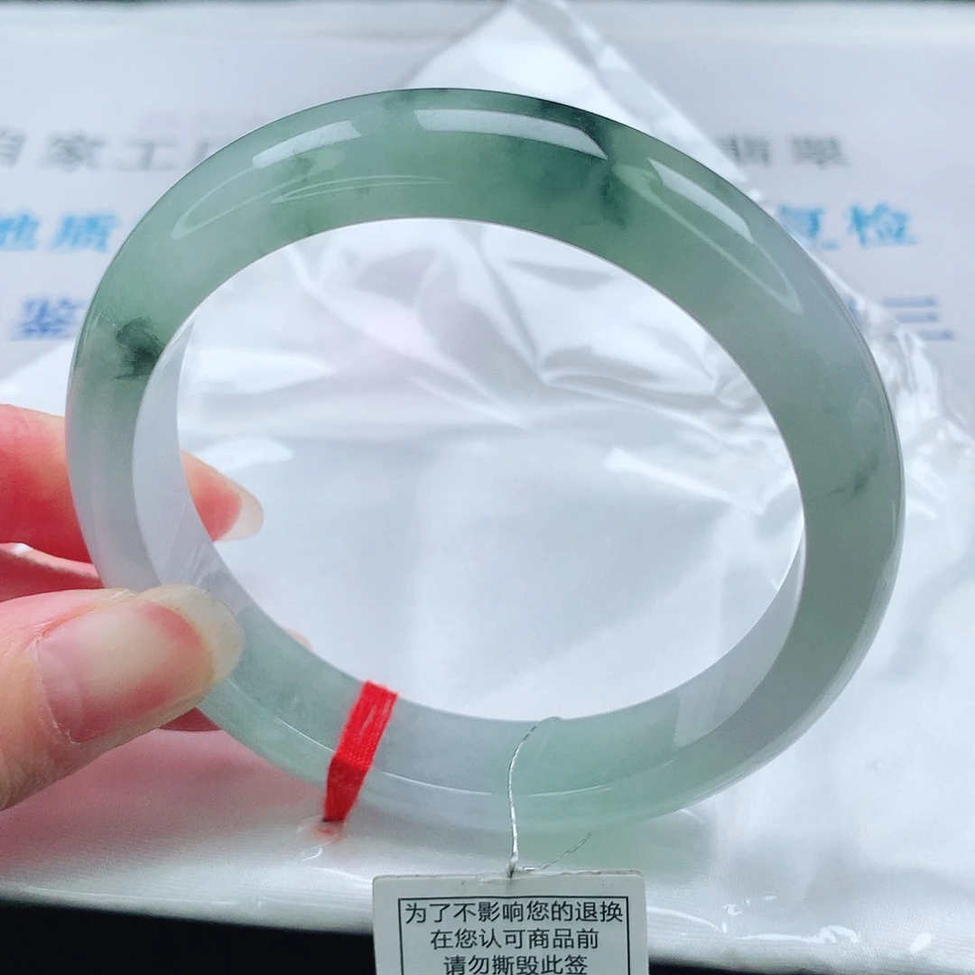 翡翠手镯未镶嵌58圈