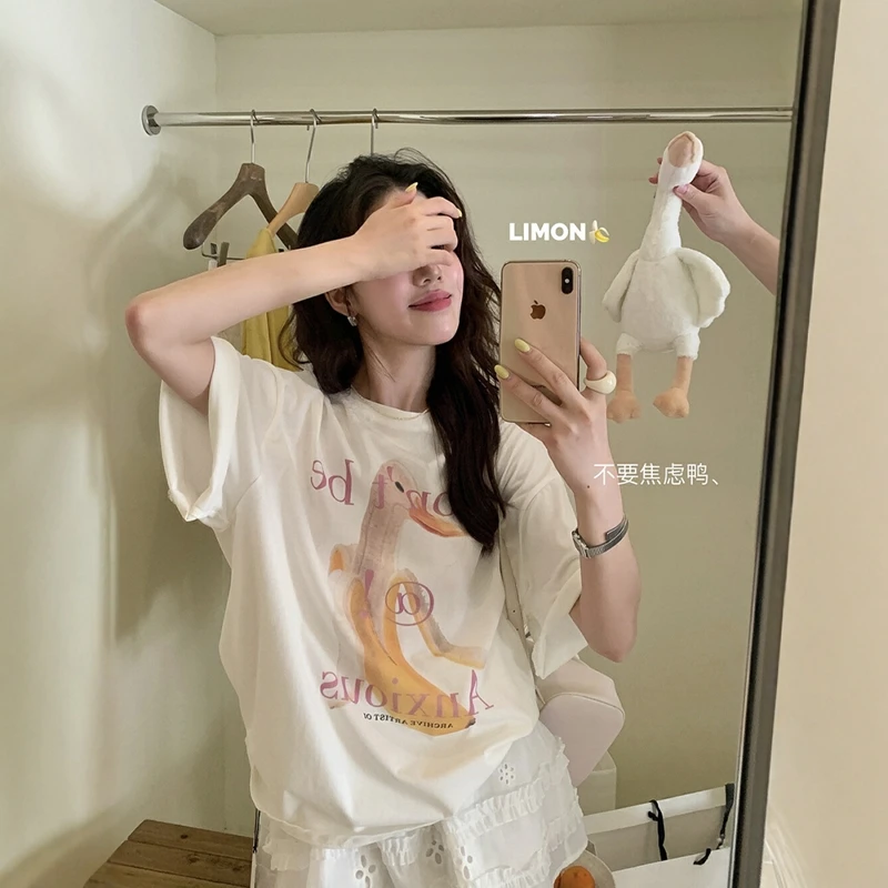 韩版宽松显瘦卡通鸭印花白色时尚短袖t恤女百搭休闲圆领减龄上衣