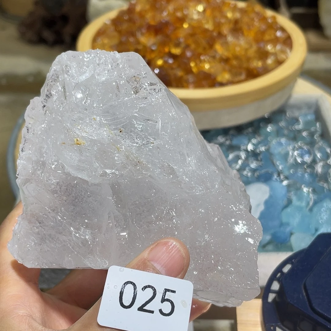 水晶摆件……未镶嵌