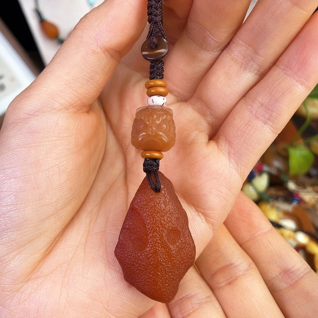 未镶嵌琥珀珠宝奇石，