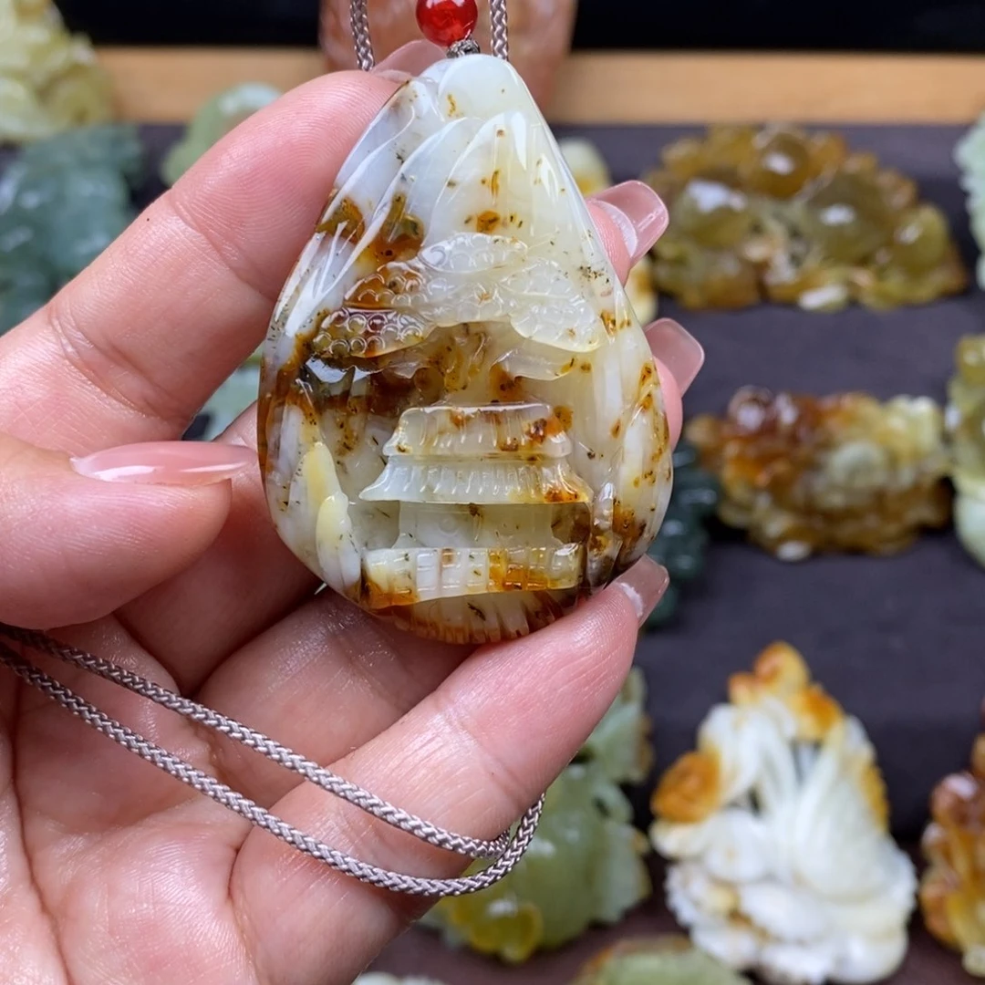 蛇纹石玉颈饰未镶嵌