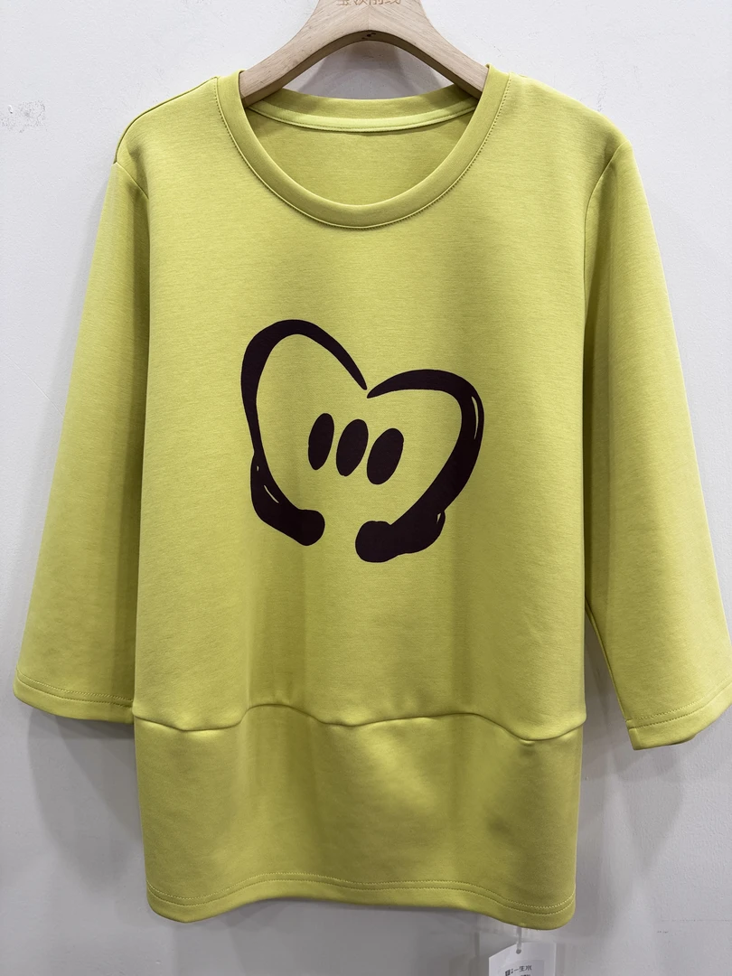 {莹莹推荐}26312冬季大码女装简约涂鸦卫衣y