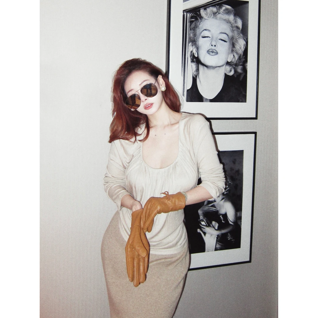 COZYGIRL25AW 淡系氛围宽松褶皱大U领长袖显瘦基础休闲百搭长袖