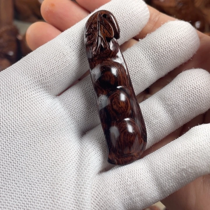 h***8黄花梨/降香黄檀小福豆挂件