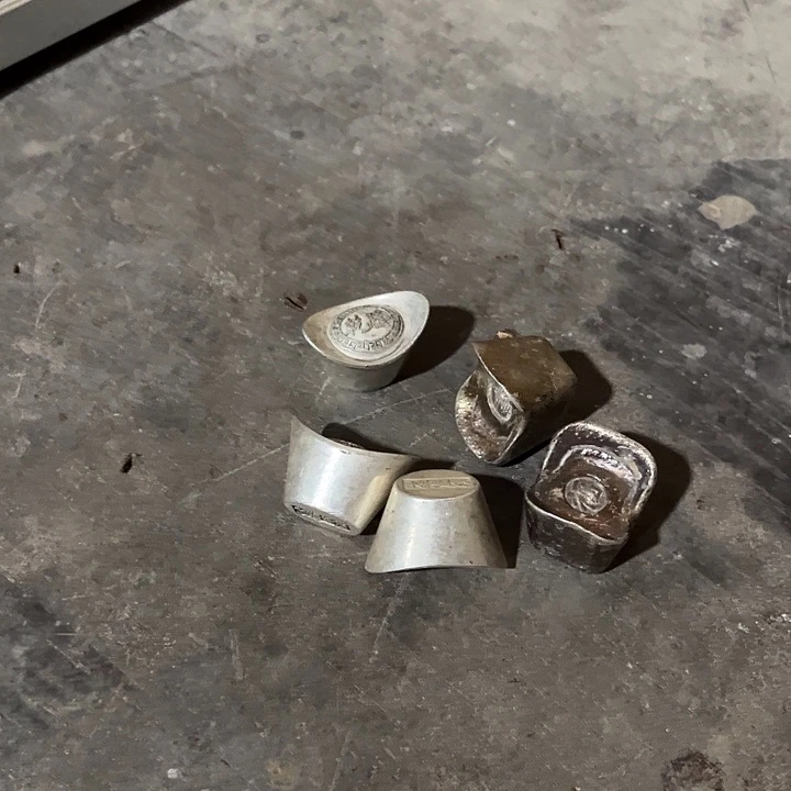 琉璃手工艺品老房子过没有坏的