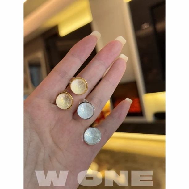铜合金莫桑石耳饰 【W ONE】小众设计感清透感透明珠珠耳钉