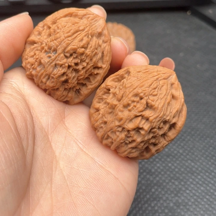 核桃手串/手链一*南疆石37尺有黄