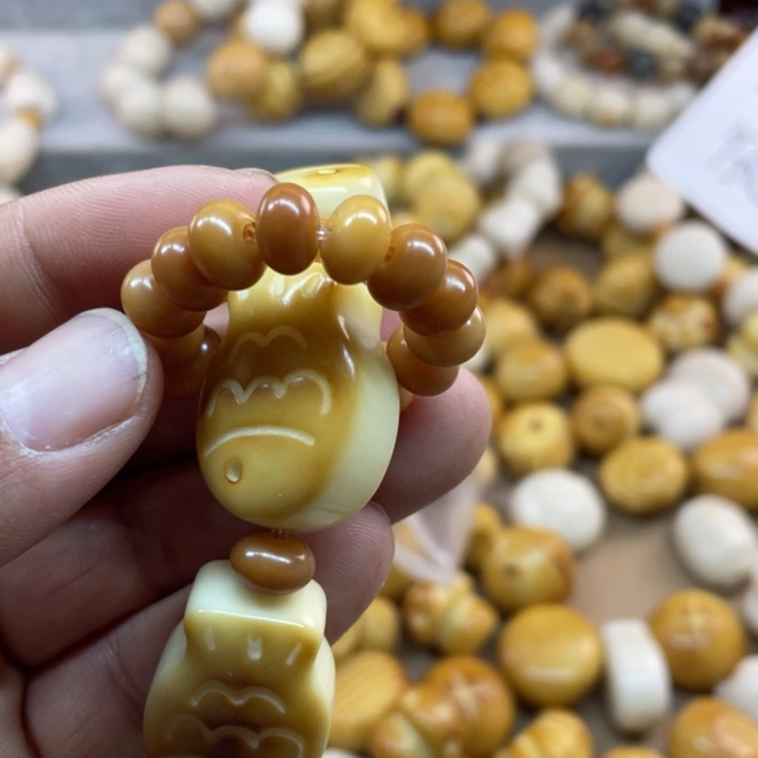 爱***妞菩提根/象牙果吊坠精品吊坠一个