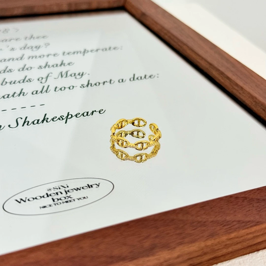 铜合金锆石戒指 D-129法式简约金色镂空经典气质猪鼻子开口戒指