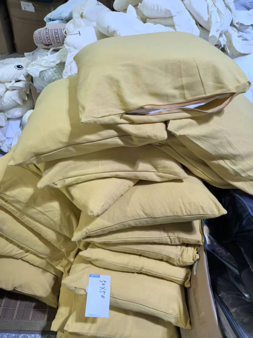 《厚广家》3楼50×50黄色麻料抱枕 发2个