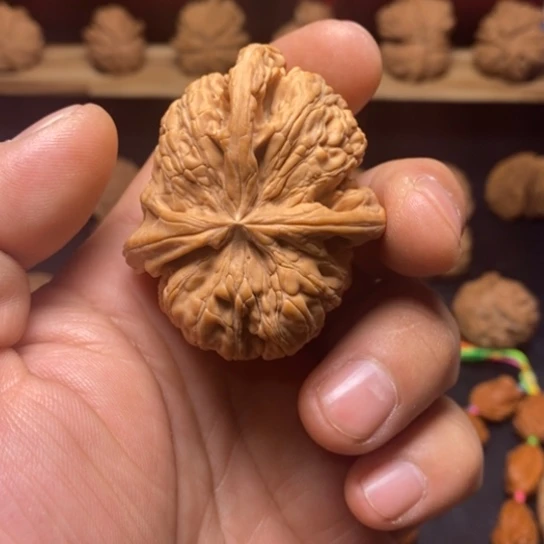 玉***成文玩核桃把件核桃