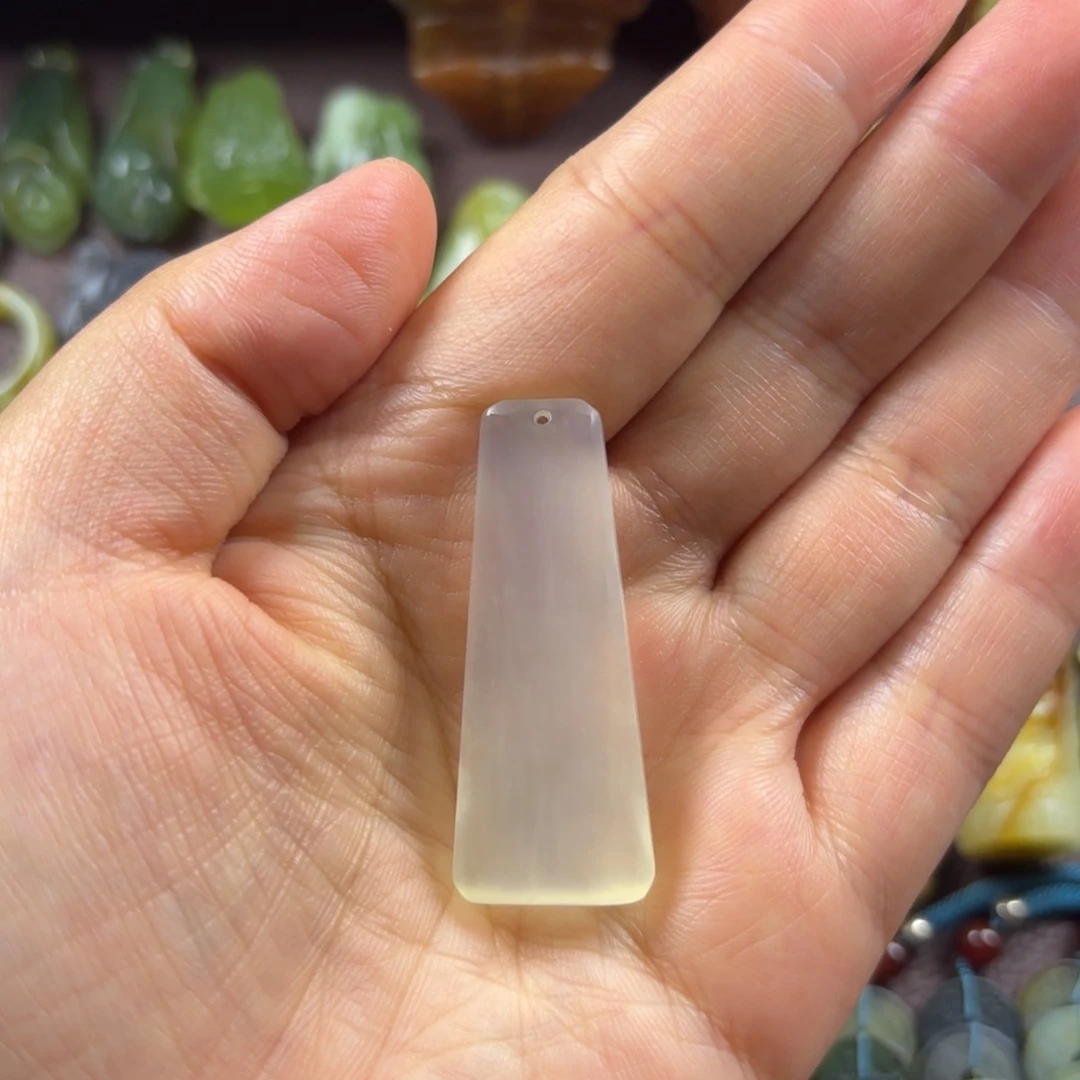 蛇纹石玉合金颈饰