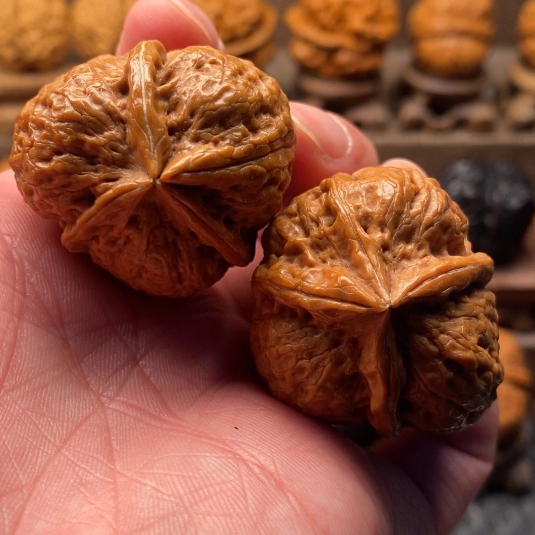 把件文玩核桃异形对子40尺寸