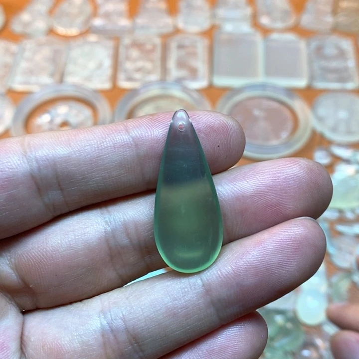 蛇纹石玉未镶嵌吊坠(赠链)