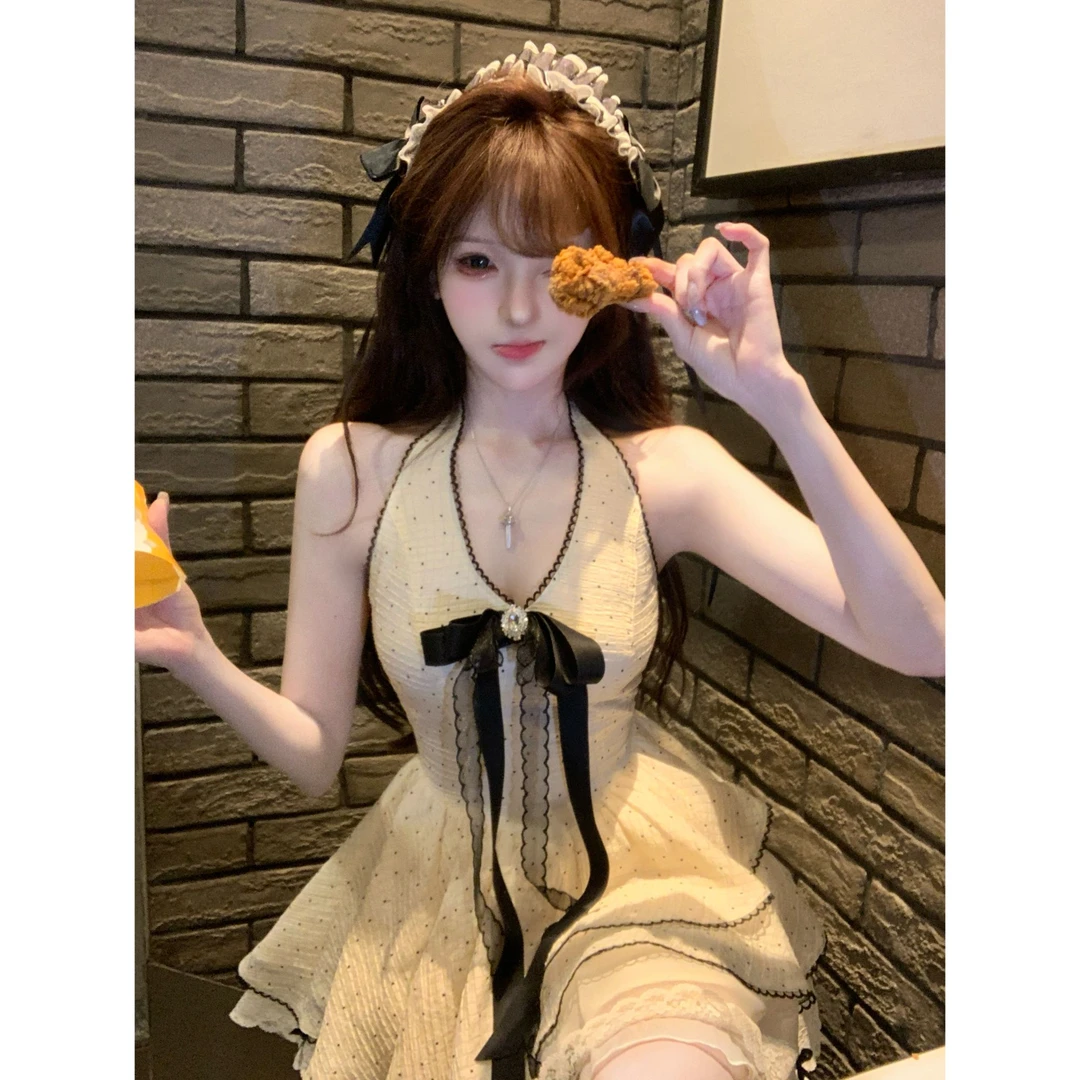 瑞茜·威瑟斯 古早千金 夏季公主风小众显瘦收腰挂脖连衣裙 R9175D