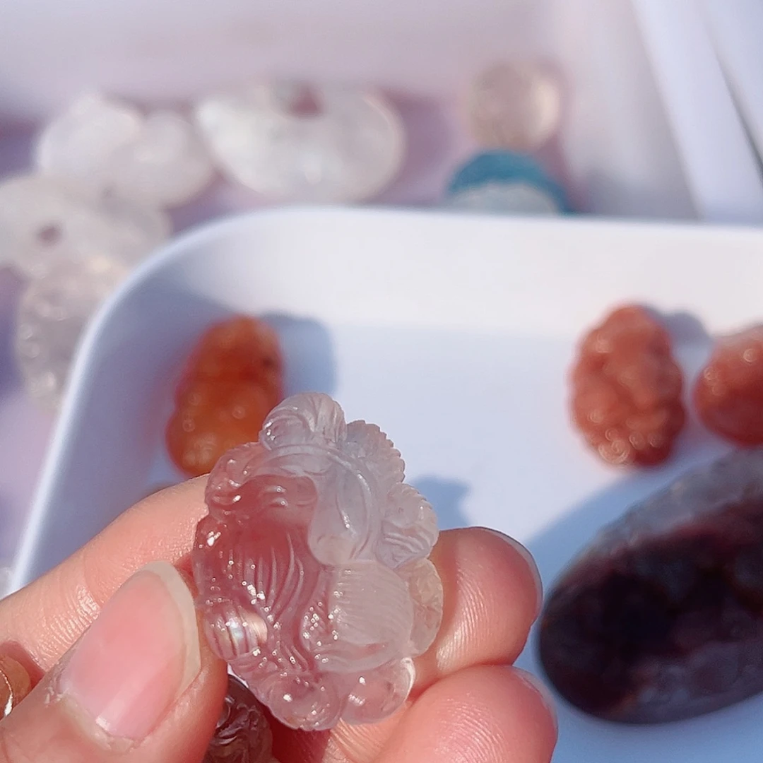 水晶颈饰银S925镶嵌-*兔毛侧面九尾