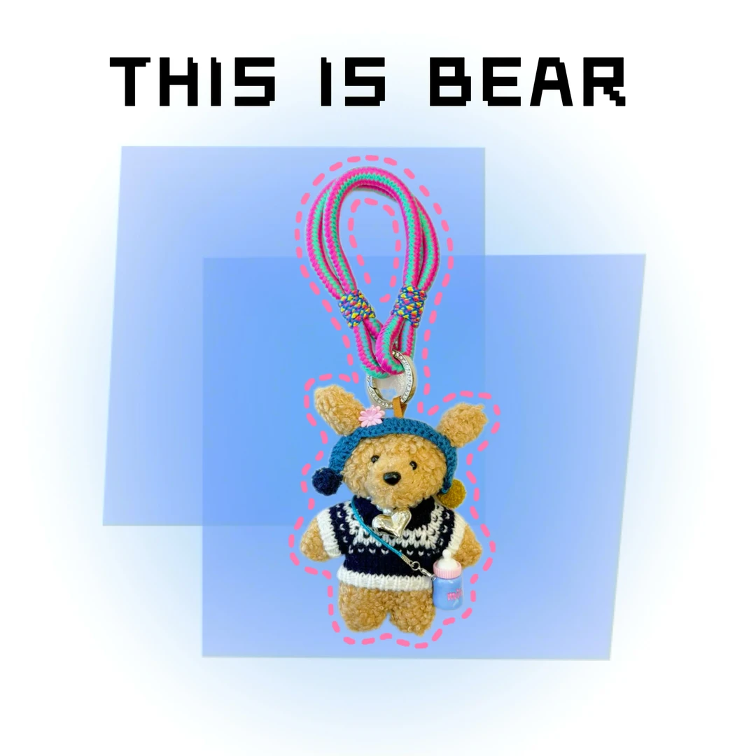 This is Bear•设计师原创包包挂件/手机挂饰/车挂/蓝头套A011