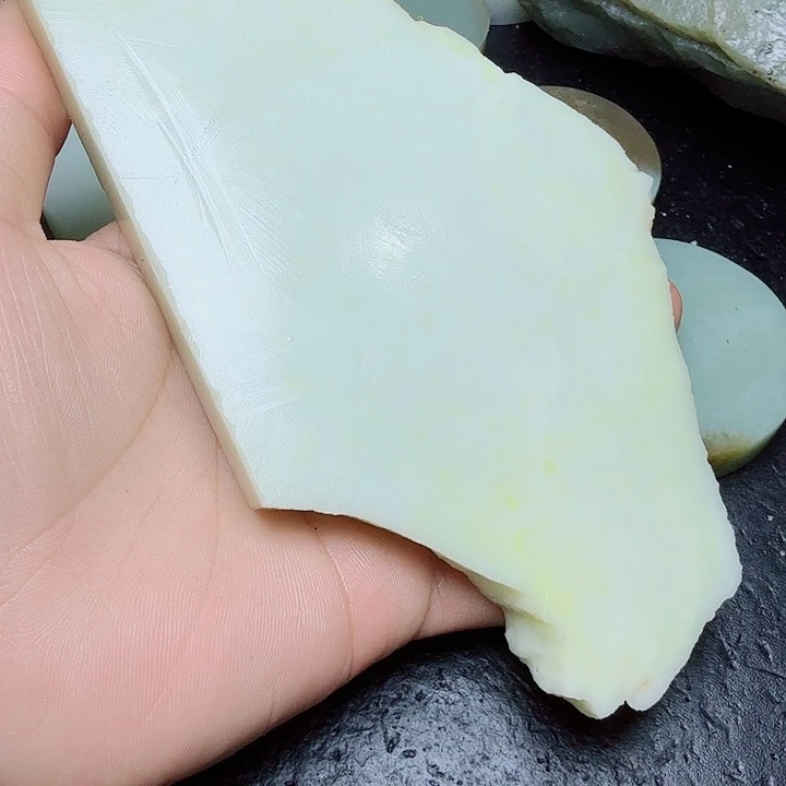 红***️未镶嵌和田玉（糖玉）珠宝奇石