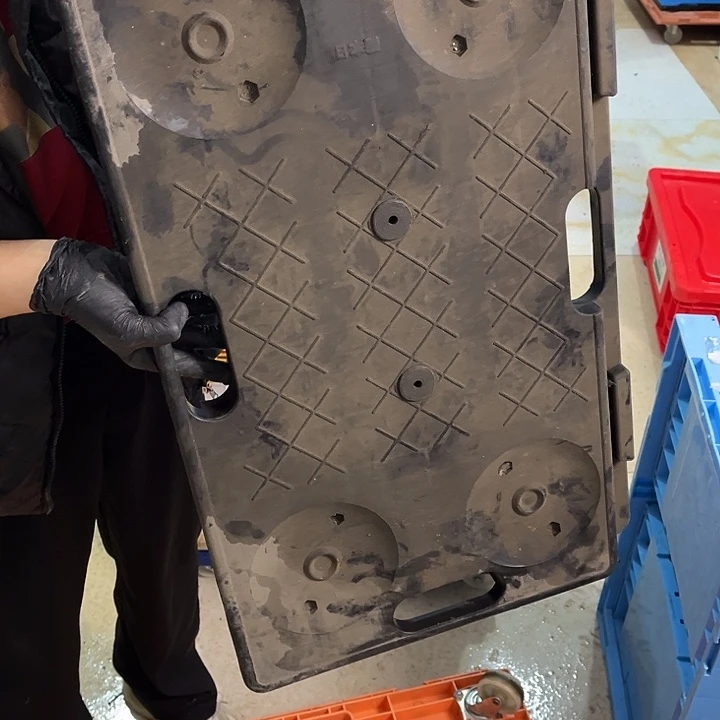 飞****厚款大号一个带轮子小车
