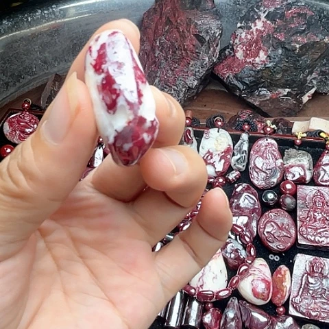 【闪购商品】天然辰砂天然原矿朱砂吊坠