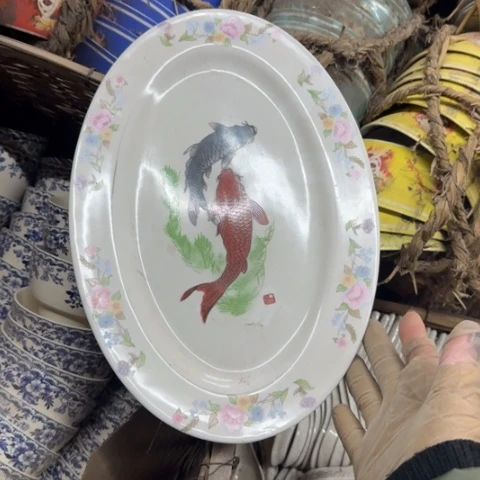 泥塑老鱼盘一个微瑕品