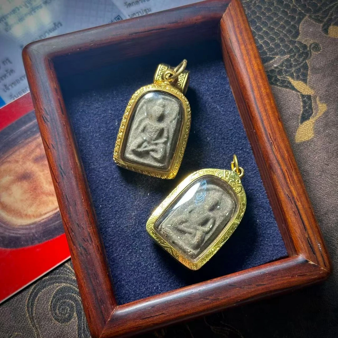 龙婆boon2459年颂扣龙婆Boon萨玛空鉴定卡 泰国特色手工艺品