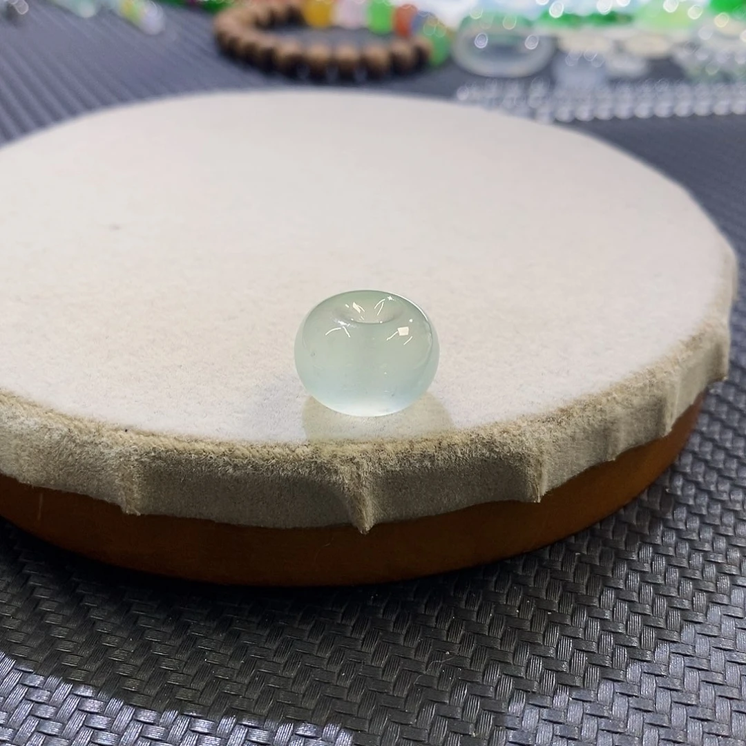 翡翠未镶嵌挂件特价