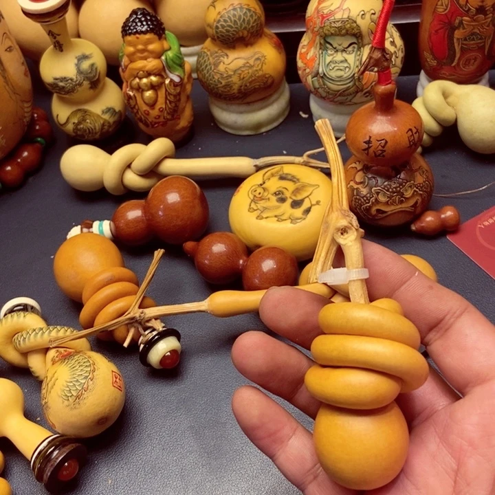 王***吉有机玻璃精品品牌设计理念