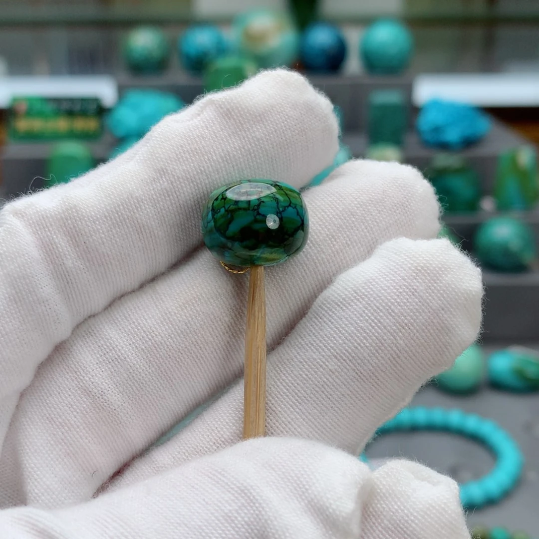 绿松石配饰未镶嵌