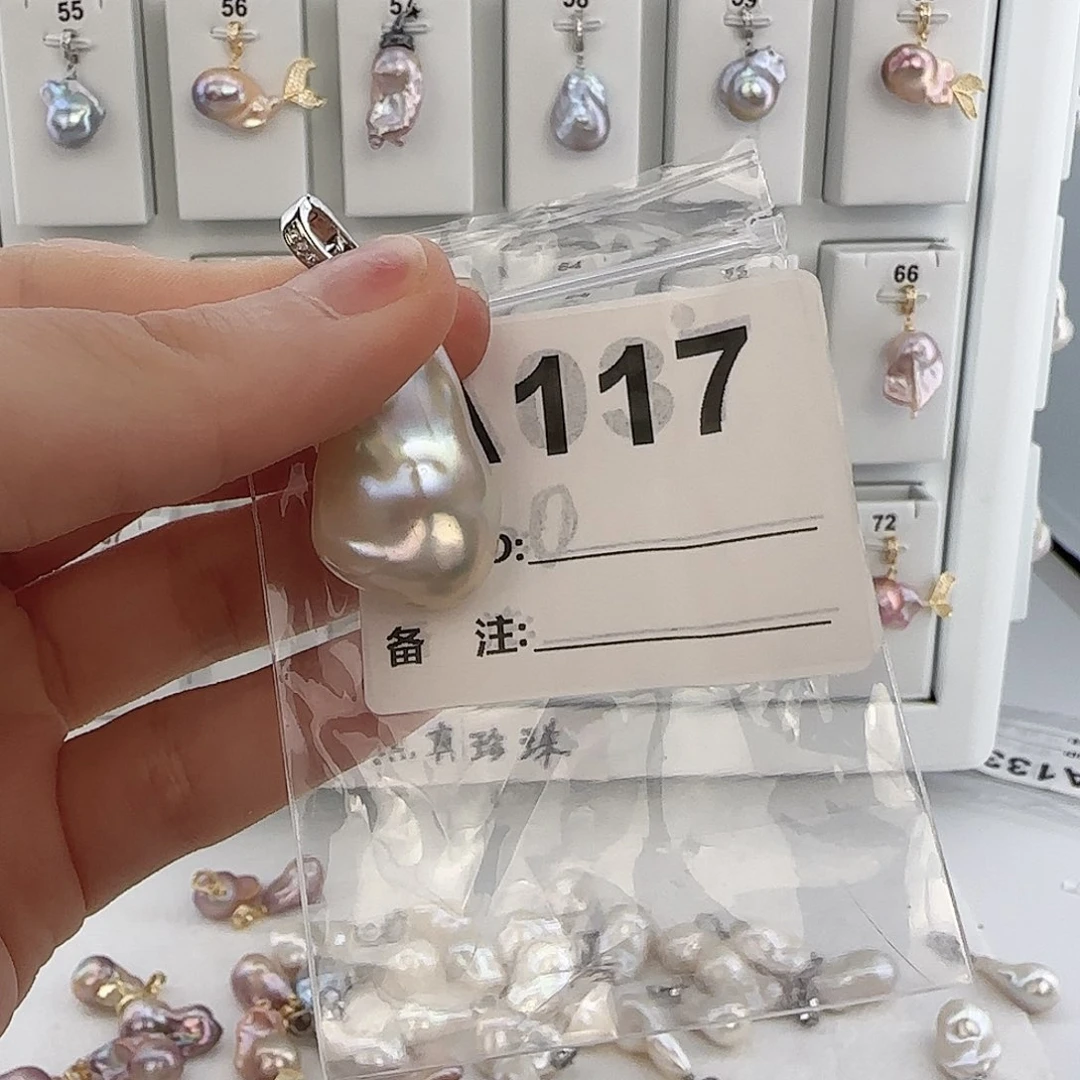 ****淡水珍珠合金颈饰