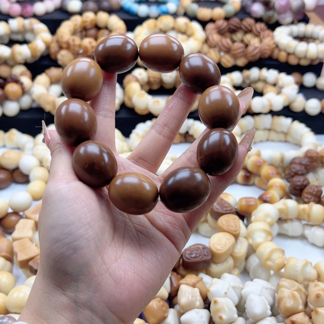 吊坠白玉菩提28风华鹅蛋生长纹