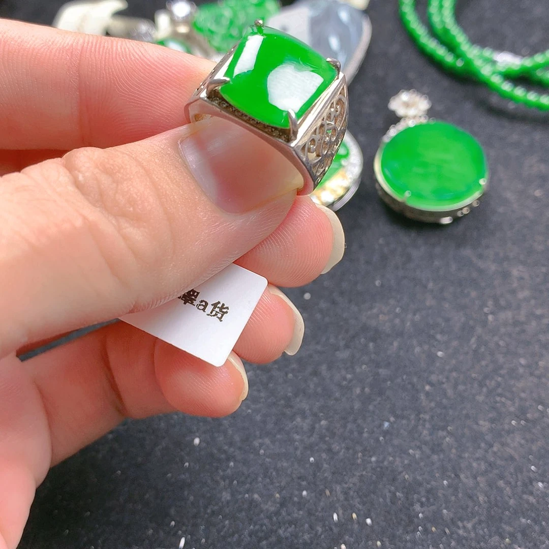 颈饰银S925镶嵌翡翠翡翠