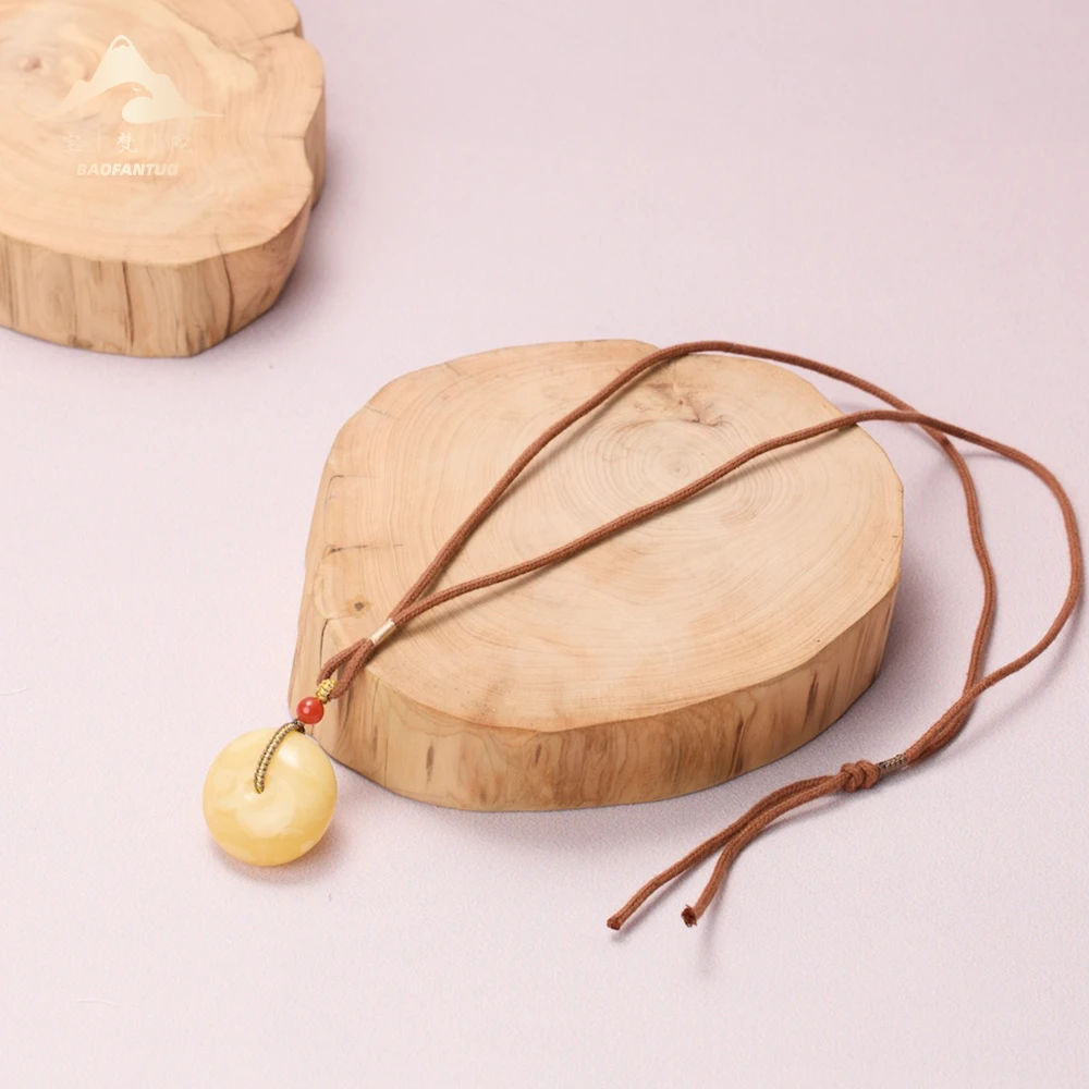 宝梵陀蜜蜡平安扣   8065