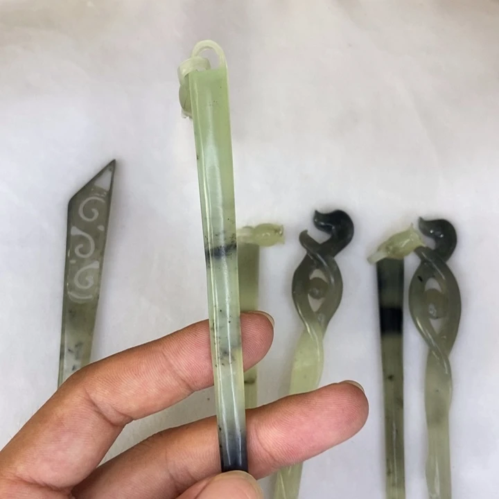 蛇纹石玉未镶嵌发饰