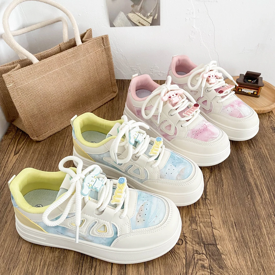 【觅觅】多巴胺厚底休闲面包鞋女2025春季新款小众挂件学生小白鞋