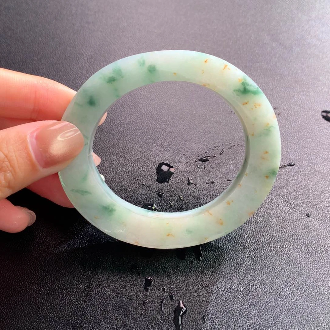 未镶嵌翡翠手镯定制翡翠