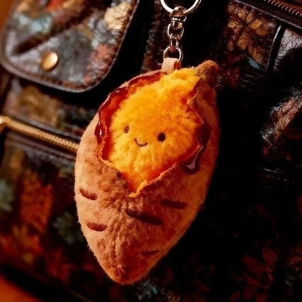 MIVM他考上了清华我烤上了地瓜风吹雨打都不怕烤蜜薯毛绒挂件摆件