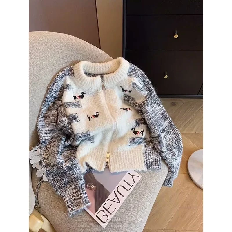 撞色小狗刺绣拉链毛衣开衫女秋冬2024设计感减龄洋气长袖针织外套