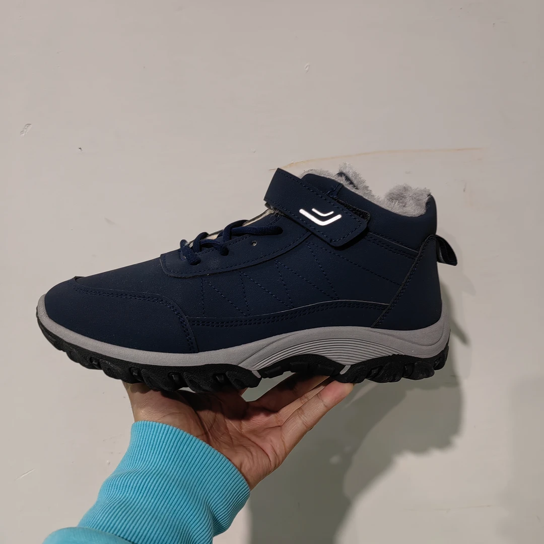 冬季高帮防滑棉鞋GC853