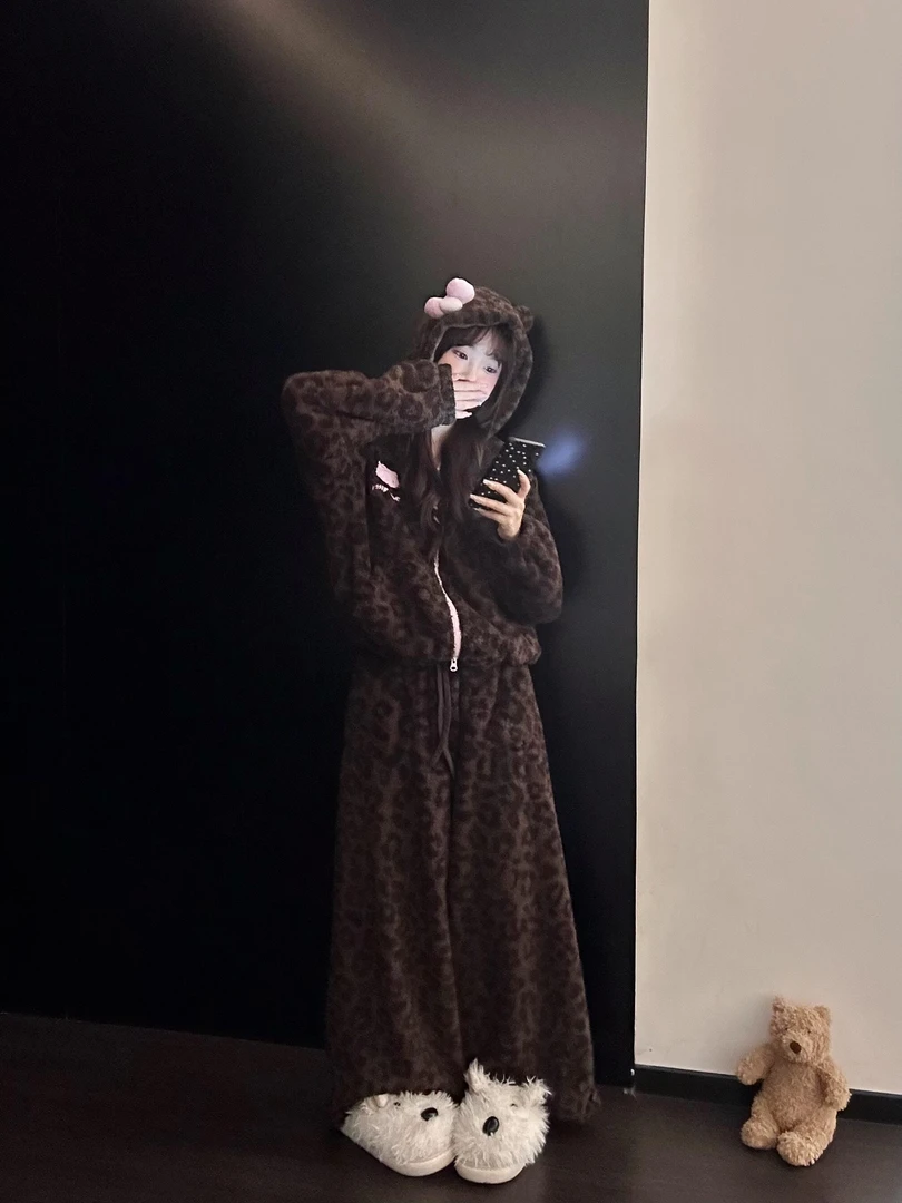 复古豹纹可爱Kitty珊瑚绒睡衣女秋冬款可爱卡通保暖ins家居服套装
