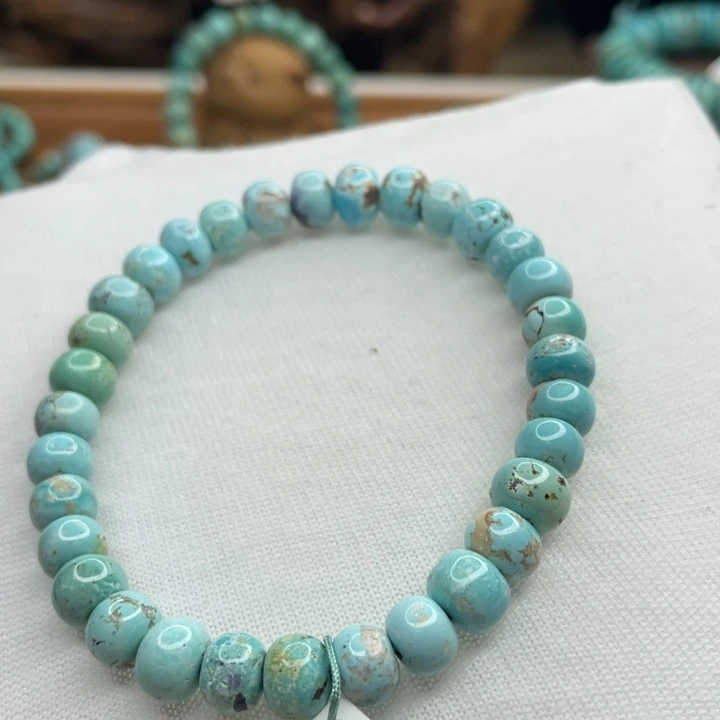 绿松石未镶嵌珠宝