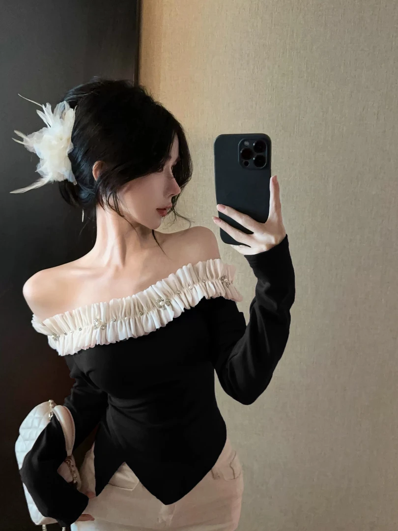 大码纯欲辣妹一字肩上衣女秋冬圣诞小香风荷叶边加绒打底衫