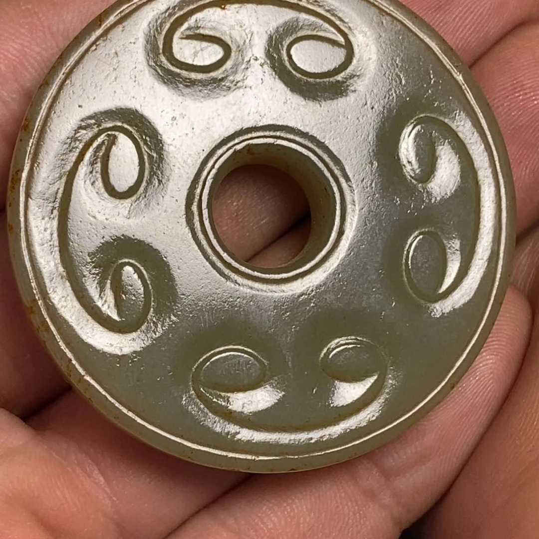 和田玉未镶嵌颈饰阿***佳